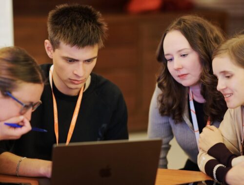 Как использовать ИИ в НКО: шаблоны для работы –